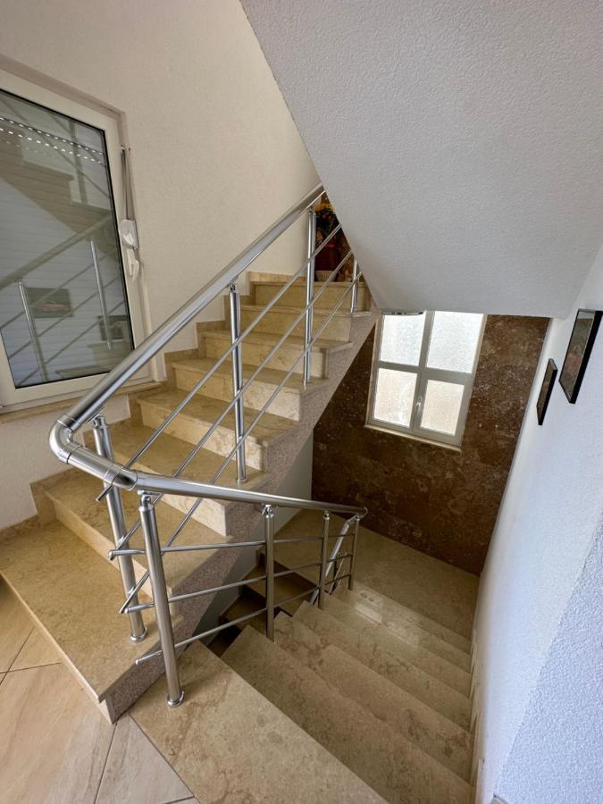 Apartments Edona Ulcinj Extérieur photo